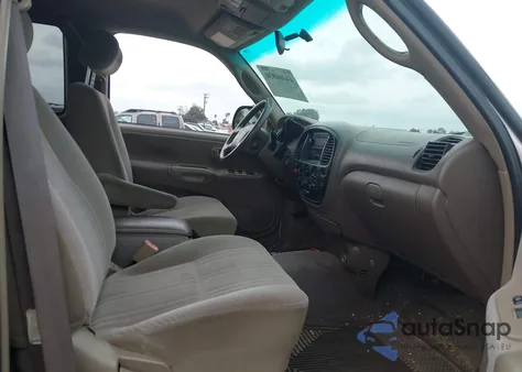 2000 Toyota Tundra Sr5 V8 z USA, uszkodzony, nr VIN 5TBBT4412YS079960